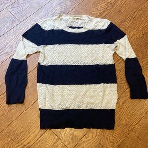 Adorable thin sweater - Anthropologie - Moth - Medium